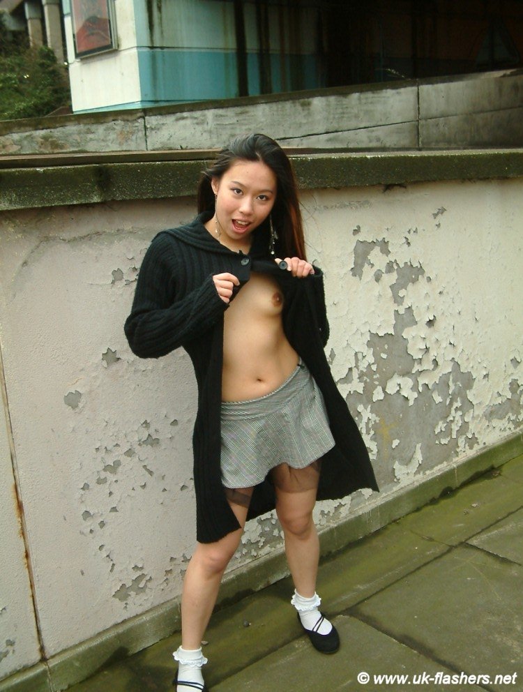 Exhibitionist Chinese Teen | Asia Collection